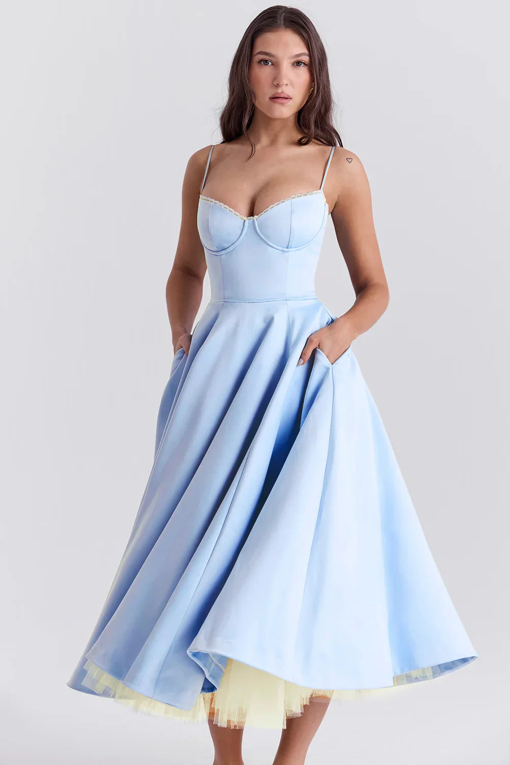 Lisa - Elegant Dress