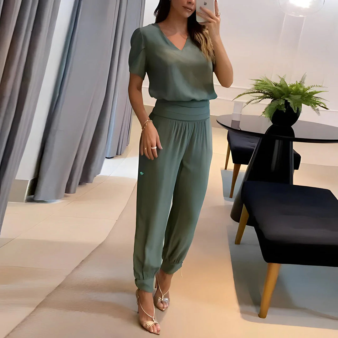 Elena – Fashionable Blouse and Pants Set with Tummy Coverage