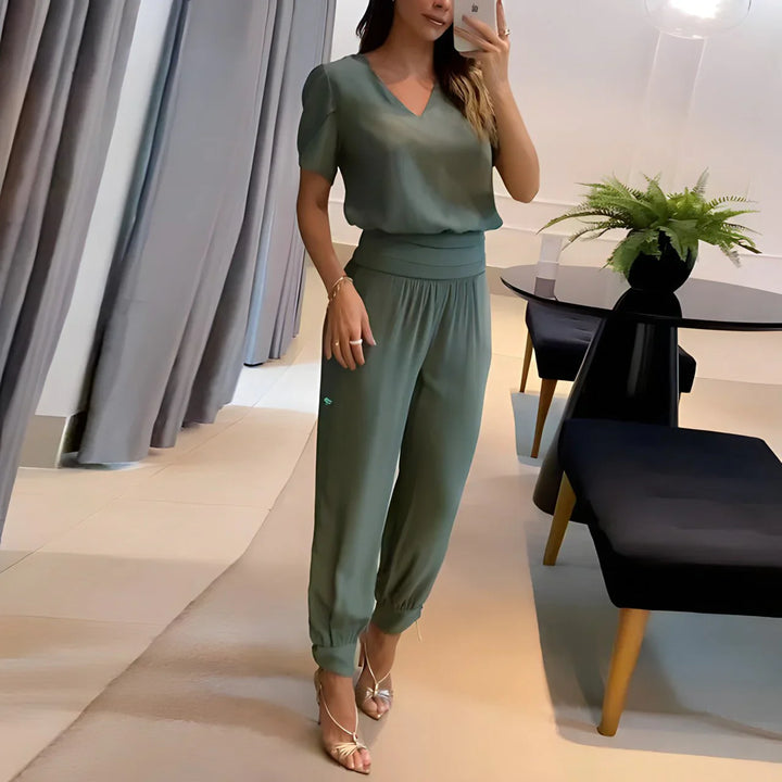 Elena – Fashionable Blouse and Pants Set with Tummy Coverage