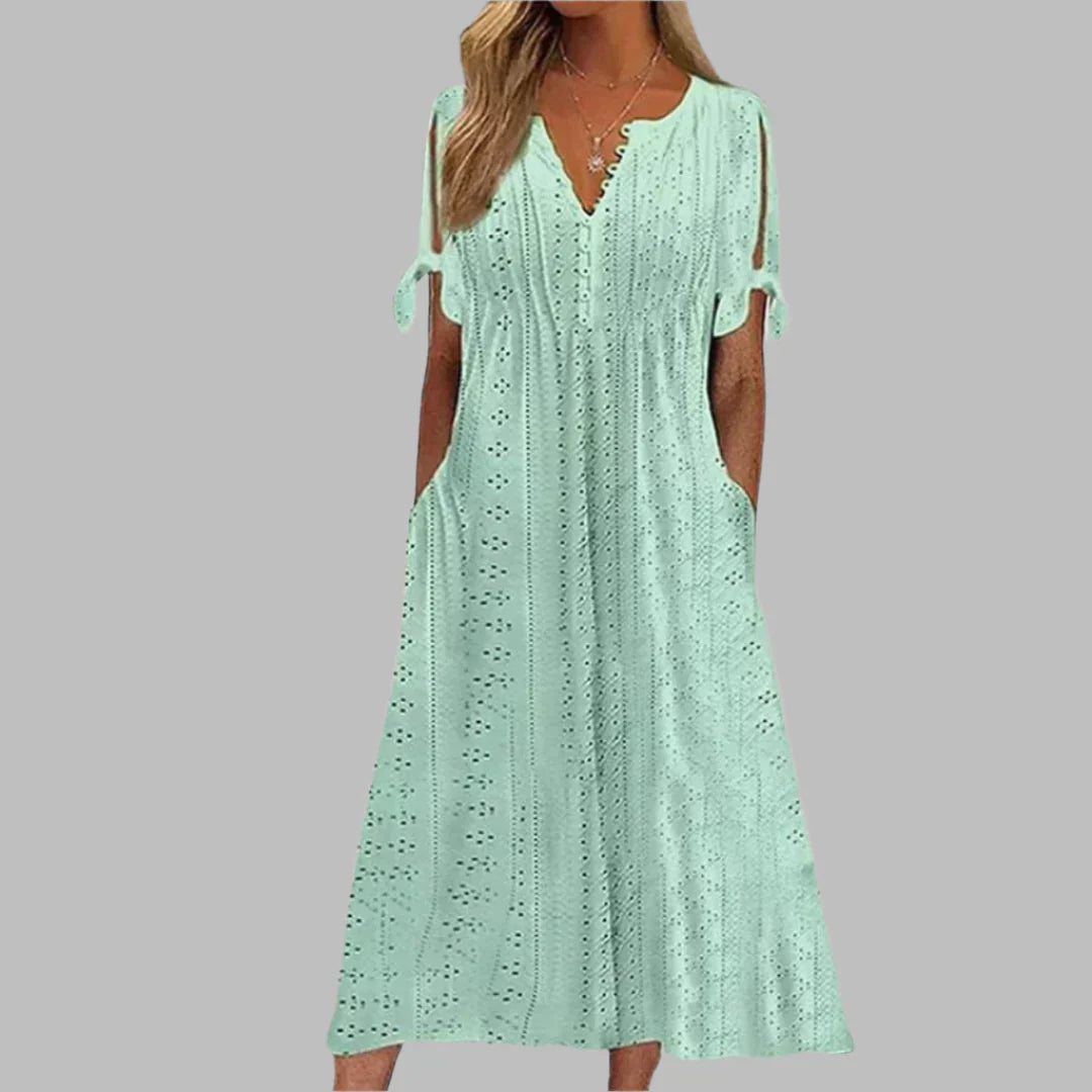 Alice™ - Timeless Chic Dress